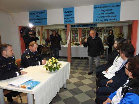 Ponovna vzpostavitev policijske pisarne v Občini Razkrižje 11